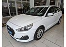 Hyundai i30 cw Select Kombi BT TEMPOMAT UVM *17tkm*