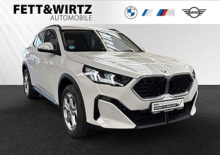 BMW X2 sDrive18d Aut.|LED|AHK|18"LM|DrivingAssist.
