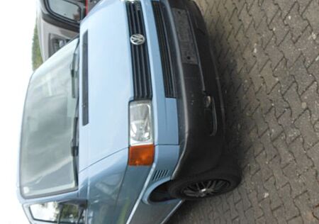 VW T4 Caravelle Volkswagen 2,5-l-Diesel TDI 75kW syncro St...