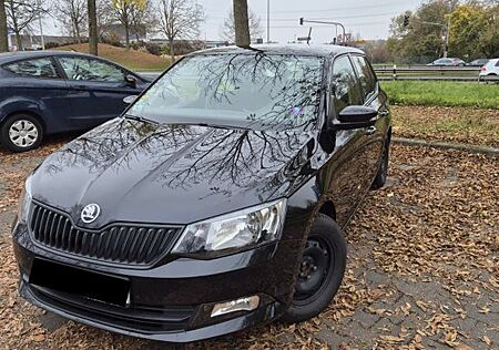 Skoda Fabia 1.0 Cool Plus + Klima+8-fach bereift