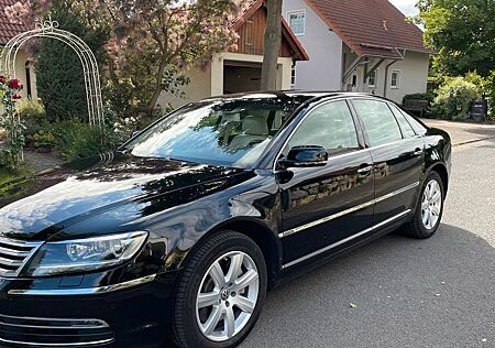 VW Phaeton Volkswagen 3.0 V6 TDI 4MOTION Tiptronic 4-Sitzer -