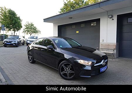 Mercedes-Benz A 180 d Lim. KLIMA+NAVI+XENON+ALU+KAMERA+TEMPOMA