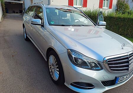 Mercedes-Benz E 250 BlueTEC 4MATIC T Autom. -