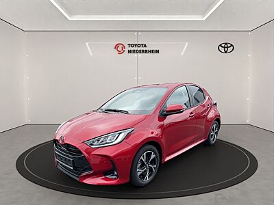 Toyota Yaris Hybrid Teamplayer 1.5 WINTERRÄDER+COMFORT+