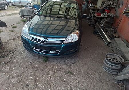 Opel Astra 1,6