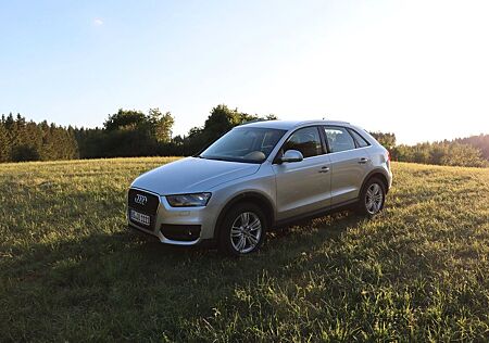 Audi Q3 2.0 TFSI quattro -