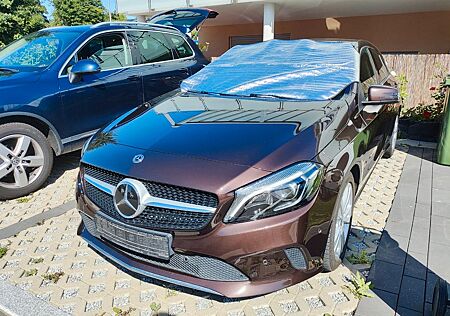 Mercedes-Benz A 220