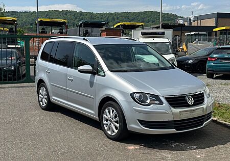 VW Touran Volkswagen Freestyle