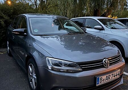 VW Jetta Volkswagen 1.2 TSI Comfortline Comfortline