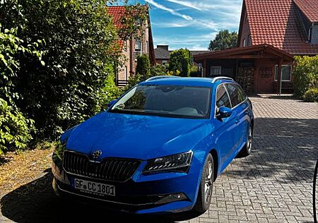 Skoda Superb 2.0 TDI SCR 140kW DSG PREMIUM EDIT CO...