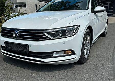 VW Passat Variant Volkswagen 1.6 TDI DSG BMT Trendline Variant