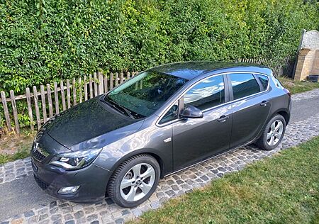 Opel Astra 1.6 Turbo Sport 132kW Automatik Sport