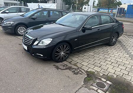 Mercedes-Benz E 200 E -Klasse Lim. CGI BlueEfficiency