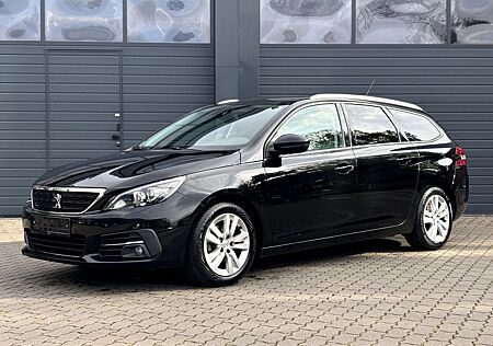 Peugeot 308 gebraucht kaufen Peugeot 308 1.2 PureTech Navi, PDC, Business (EU 6d-TEM