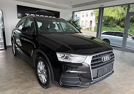 Audi Q3 basis*Navi*Xenon*PDC*