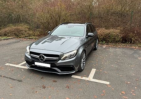 Mercedes-Benz C 63 AMG Mercedes-AMG C 63S T -Modell