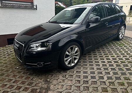 Audi A3 1.6 TDI (DPF) 102g CO2 Attract. Sportb. A...