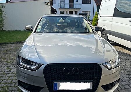 Audi A4 2.0 TFSI 155kW S tronic quattro