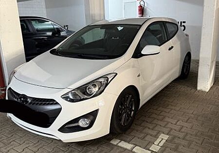 Hyundai i30 1.4 Design Design