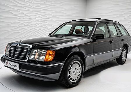 Mercedes-Benz 300 TE W124*Leder*Klima*Schiebedach*5+2* ALU