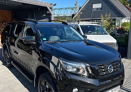 Nissan Navara NP300 N-Guard Double Cab 360°