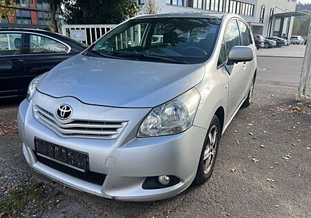 Toyota Verso Life