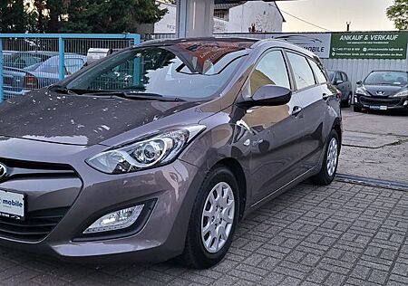 Hyundai i30 cw Trend- TÜV NEU