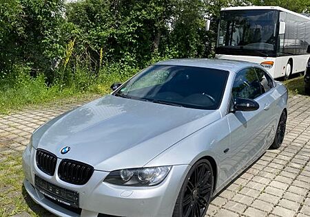 BMW 320i Cabrio -