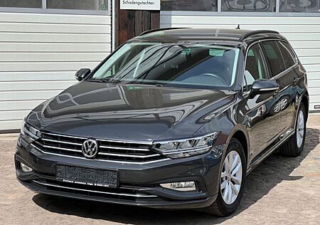 VW Passat Variant Volkswagen Business DSG AHK