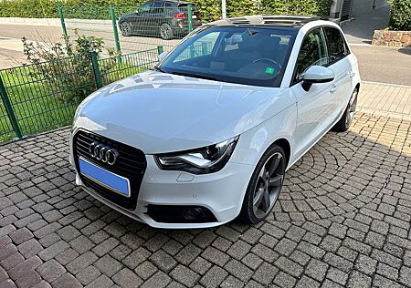 Audi A1 1.4 TFSI S tronic Sportback S line