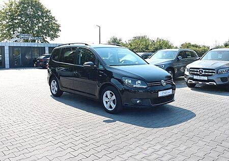 VW Touran Volkswagen Match 7 SItze Navi Klima Tempo. PDC