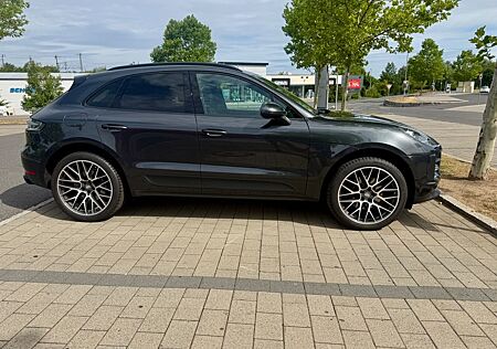 Porsche Macan EZ 21 ACC Bose AHK 21 Zoll Reifen Neu
