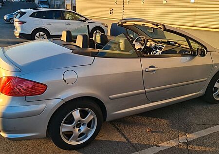 Peugeot 307 CC 135 - Cabrio Vollleder TÜV, Fahrbereit