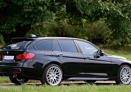 BMW 335i xDrive Touring Sport Line Automatic Spo...