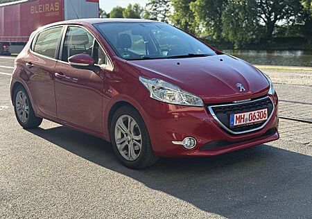 Peugeot 208 *1.2*Active*Automatik*KLIMA*PDC*Euro6*95Co2*
