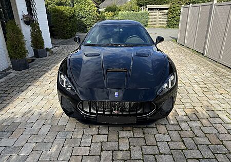 Maserati GranTurismo 4.7 V8 MC Automatik MC (Yellow Race)