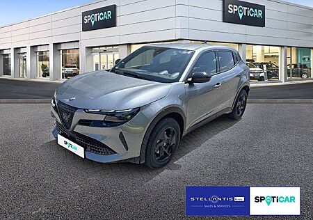 Alfa Romeo Junior 1.2 VGT Mild Hybrid Premium-Paket