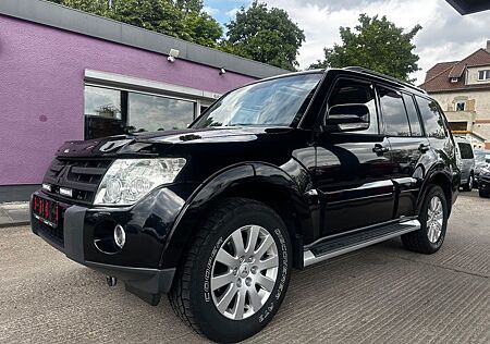 Mitsubishi Pajero 3.2 DI-D 4x4 Instyle "AHK"7- Sitze"Leder"