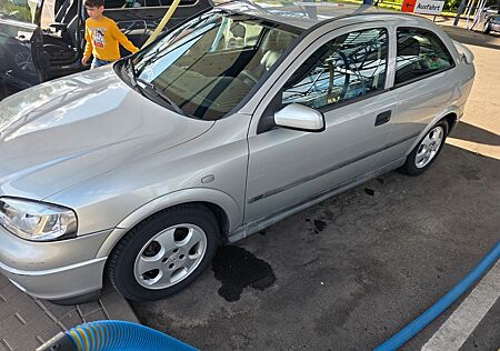 Opel Astra 1.6 16V Edition 2000 Edition 2000