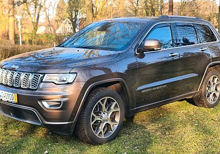 Jeep Grand Cherokee 3.0l V6 MultiJet 184kW Overla...