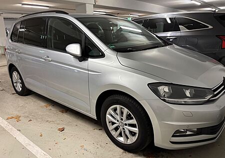 VW Touran Volkswagen 1.6 TDI DSG, 7-Sitzer, Serviceheft