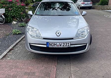 Renault Laguna Emotion 1.6 16V 110 / Autogas