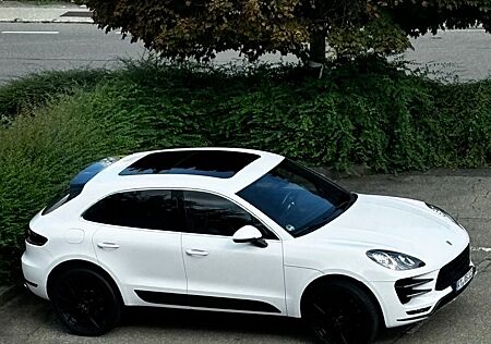 Porsche Macan Turbo Full Options