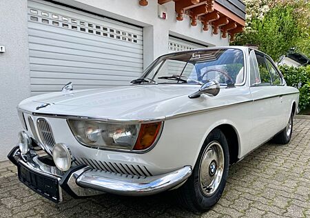 BMW 2000 CS Bj. 1966 mit H-Zulassung Sammlerzustand