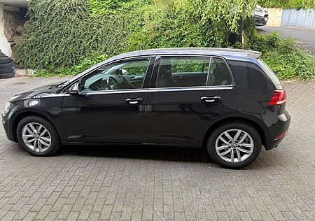 VW Golf Volkswagen VII 1.6 TDI DSG Comfortline Navi SHZ Tempom