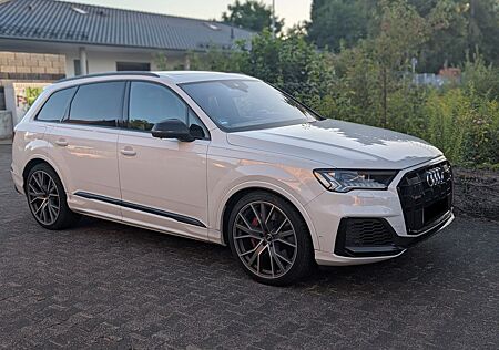 Audi SQ7 4.0 TDI quattro