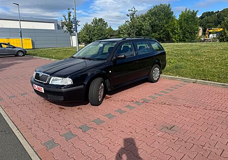 Skoda Octavia 1.6 Combi Tour 119782*km