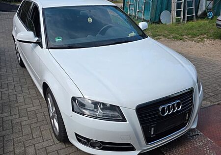 Audi A3 1.8 TFSI S tronic Ambiente Sportback Ambiente