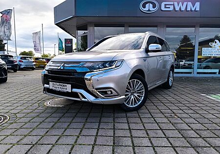 Mitsubishi Plug in Hybrid Outlander Outlander Plug-in Hybrid PLUS Spirit 2.4 4WD