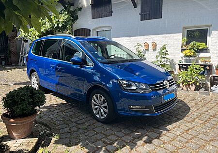 VW Sharan Volkswagen 1.4 TSI Highline, AHK, PANO, 7Sitze